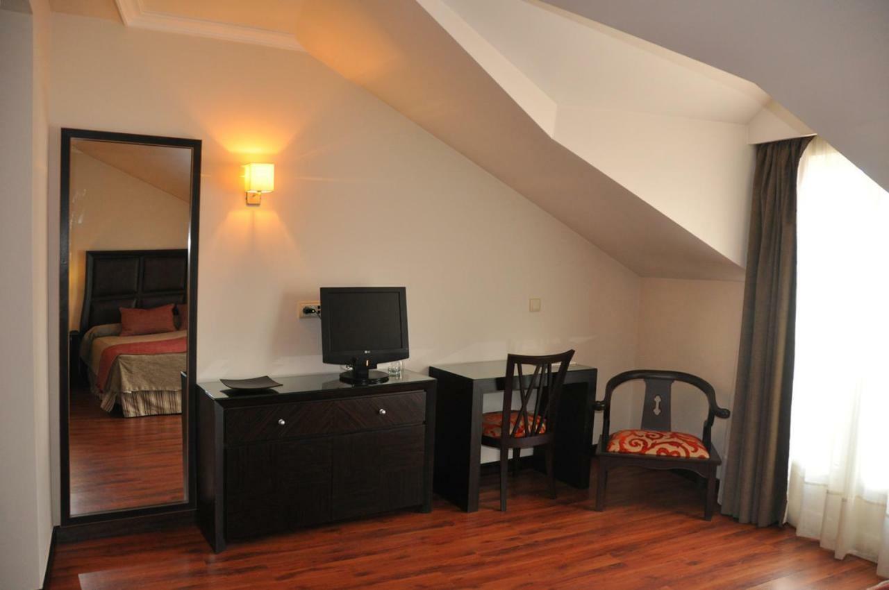 Hotel Las Cabanas Peñaranda de Bracamonte Dış mekan fotoğraf